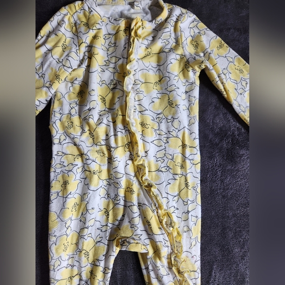 Jessica Simpson 2 - Piece Ruffle Drapey Footie and Headband Set size 3-6mos - Picture 3 of 6